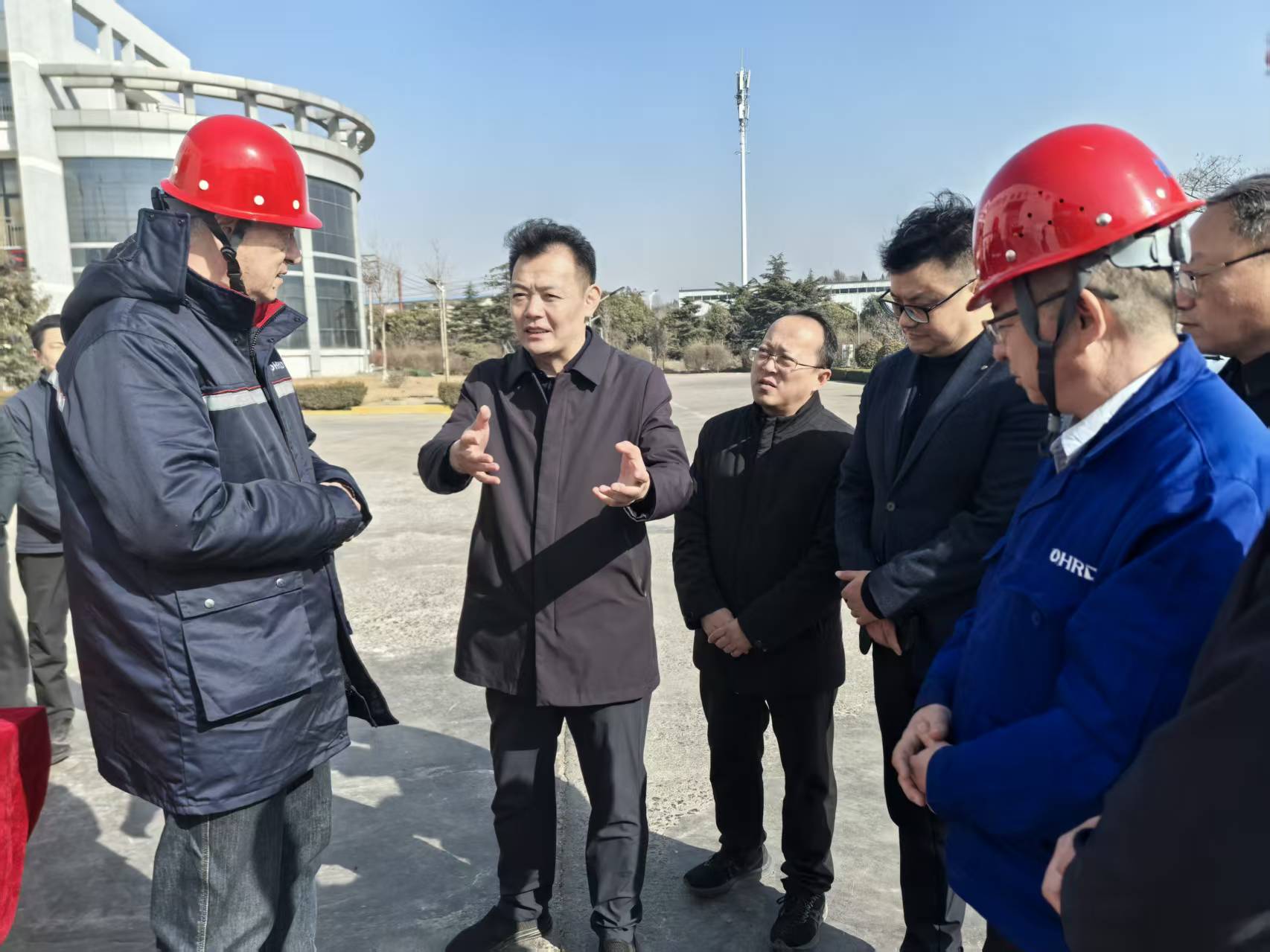 2026年2月20日上午縣委副書記、縣長張小帆到公司調研春節期間的安全生產工作